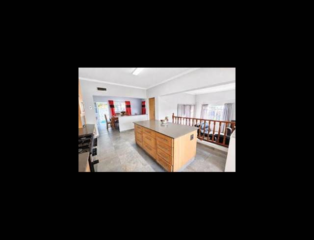 3 BEDROOM HOUSE FOR SALE IN BLUFF